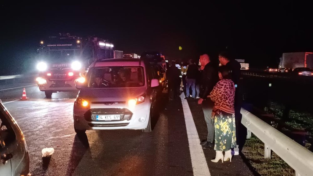Anadolu Otoyolu’nda iki ayrı zincirleme kazada 10 araç çarpıştı: 8 yaralı