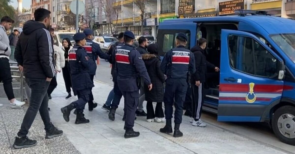 Çorum’da darbettikleri kişinin aracını gasbeden 3 şüpheli tutuklandı